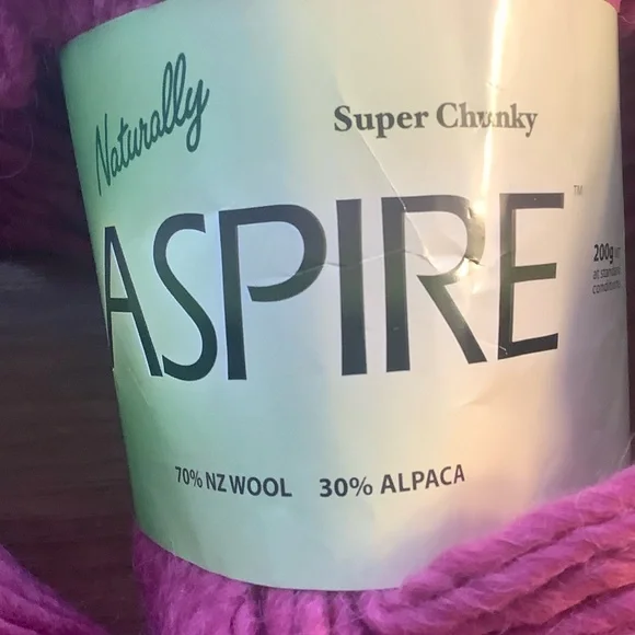 Raspberry Pink Wool Alpaca - Picture 3 of 6